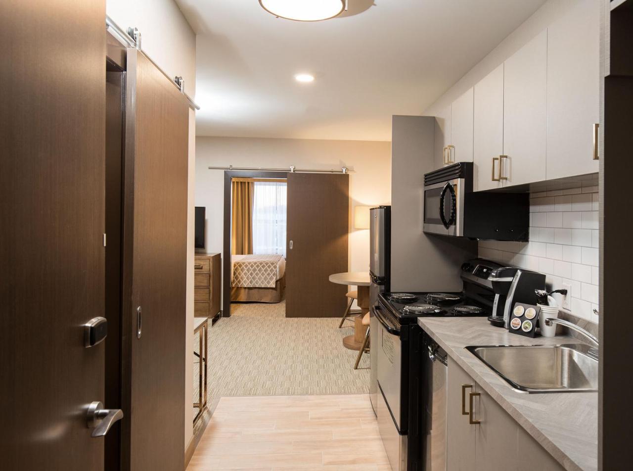 Pomeroy Inn & Suites Prince George Eksteriør billede